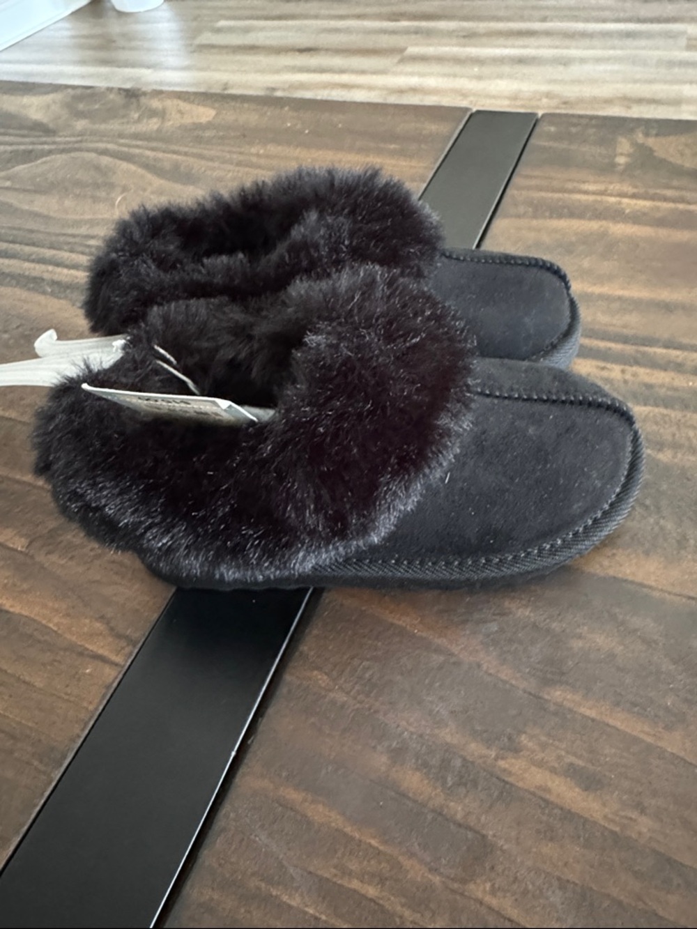 Black Faux Fur Trim Slip-On Slippers Cat & Jack size 10